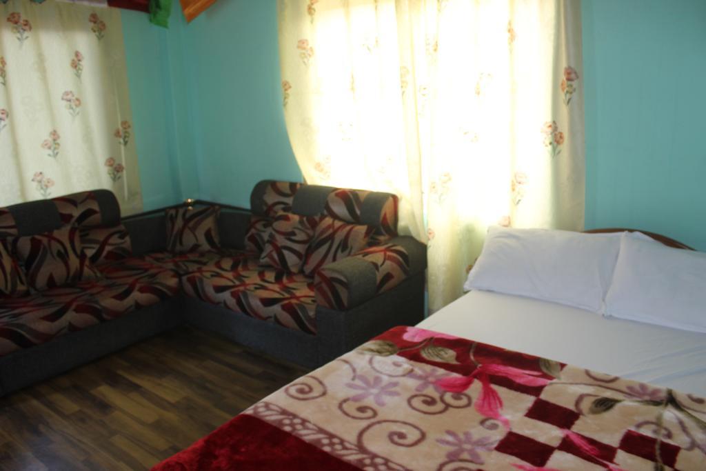 Bickey'S Homestay Pokhara Ngoại thất bức ảnh