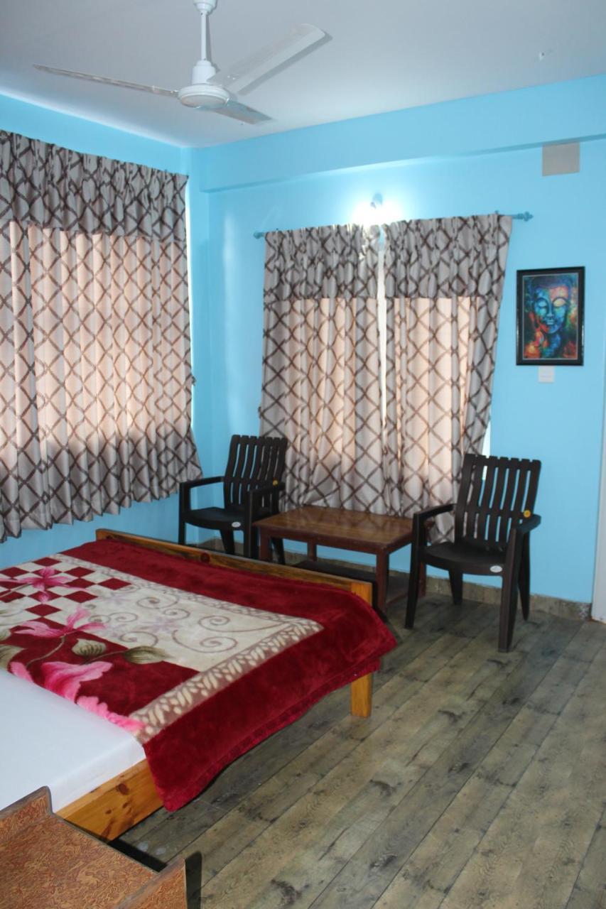 Bickey'S Homestay Pokhara Ngoại thất bức ảnh